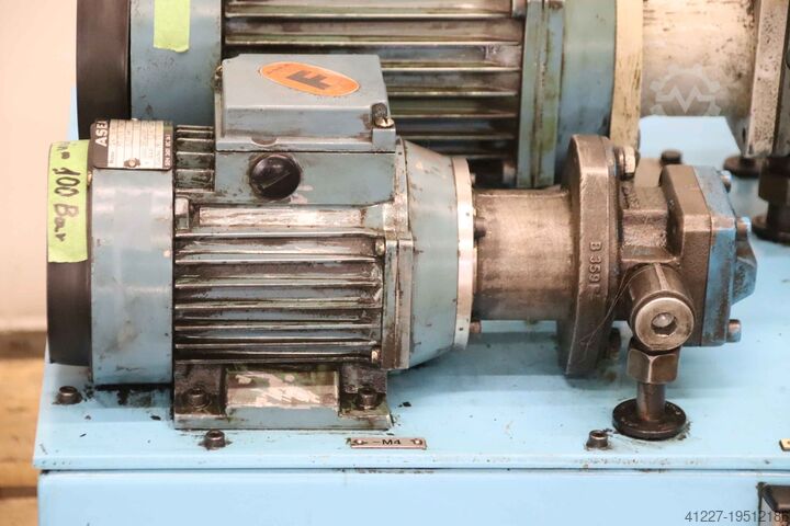 二重油圧ユニット 3 kW 150バール / 0.37 kW 100バール ABB ASEA 15 l/min / 0,8 l/min
