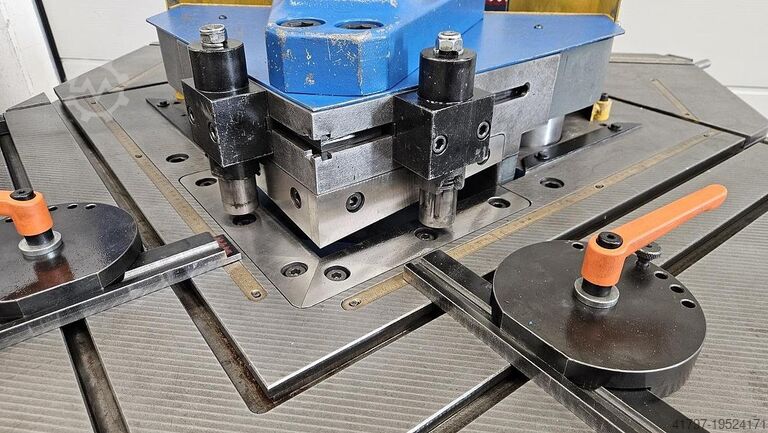 Ausklinkmaschine Boschert LB 13 KE Boschert LB 13 KE