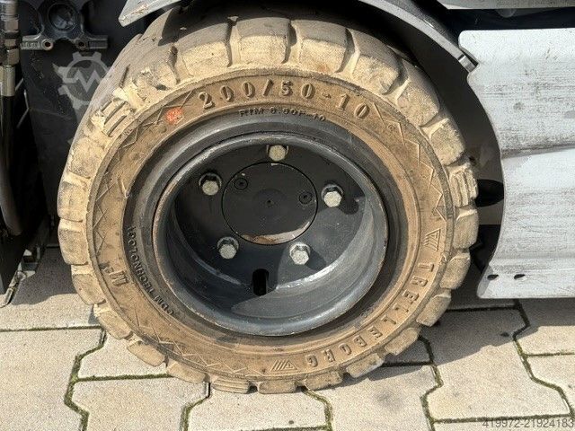 Electric 4-wheel forklift Still RX20-20P