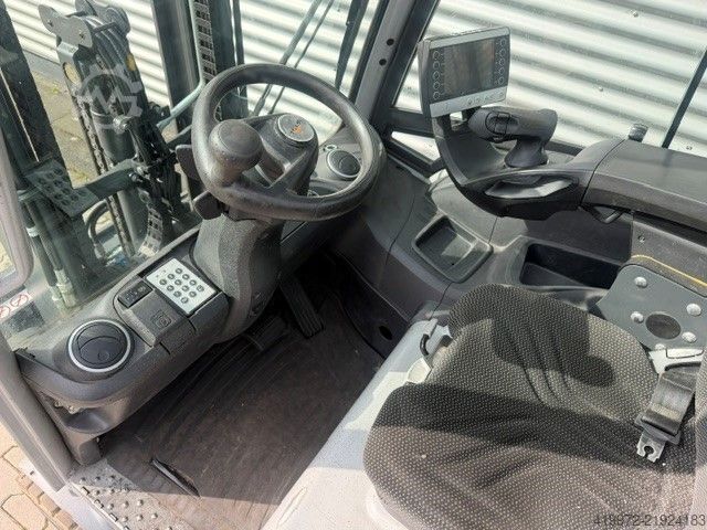 Electric 4-wheel forklift Still RX20-20P