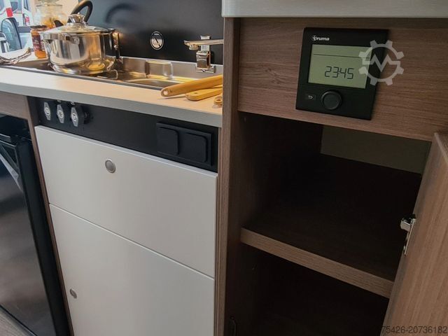 Yarı entegre karavan CARADO V 339 *Queensbett*pro+ Paket*Fußbodenerwärmung*