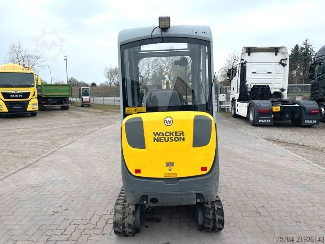 Miniexcavadora NEUSON ET 18 / Schnellwechsler / Greifer + Schaufel