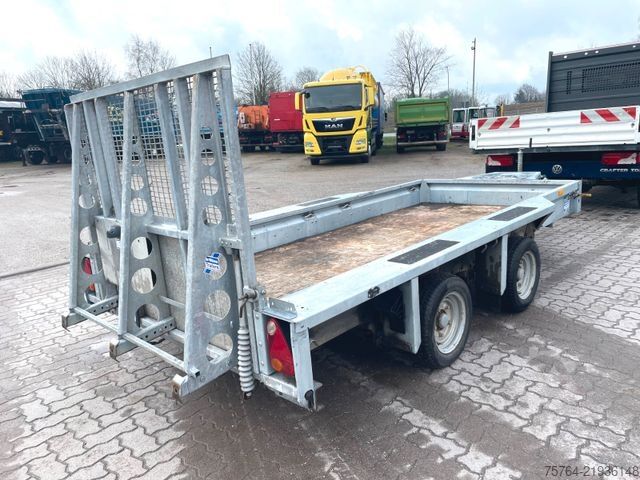 Remolque de automóvil IFOR WILLIAMS 3,70m Pritschenanhänger / 1,38m Rampe