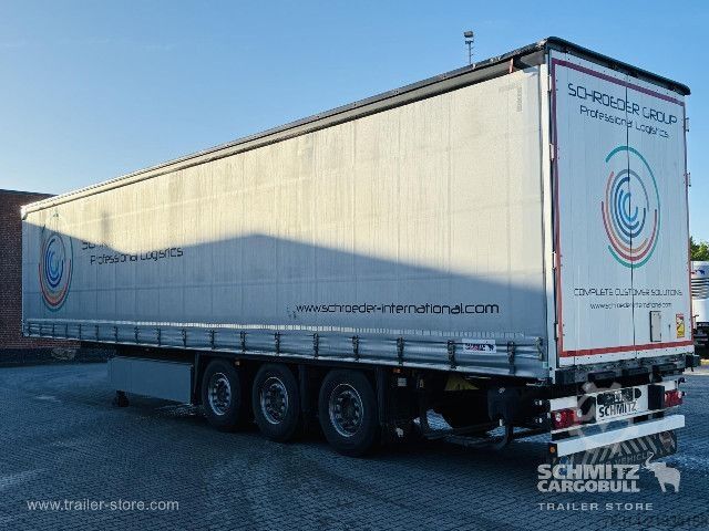 Rơ moóc bán mở với bạt phủ Schmitz Cargobull Curtainsider Coil Getränke