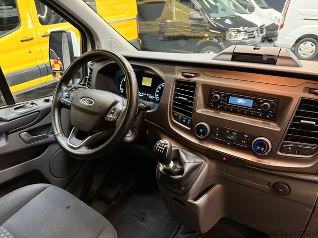 Slēgtais furgons FORD Transit Custom L1 Kasten AC Würth Regale AHK 2,5