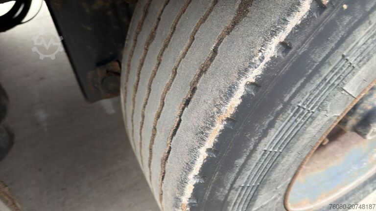 Priklopnik za platformo ZREMB NS 180 (DRUM BRAKES / FREINS TAMBOURS)