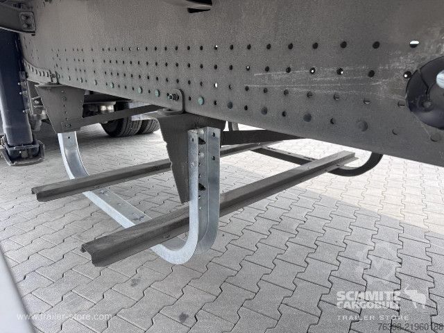 Treler separa terbuka dengan kanvas Schmitz Cargobull Curtainsider Standard