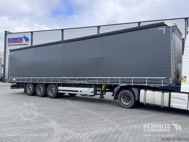 Treler separa terbuka dengan kanvas Schmitz Cargobull Curtainsider Standard