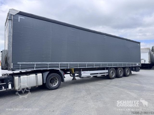 Treler separa terbuka dengan kanvas Schmitz Cargobull Curtainsider Standard