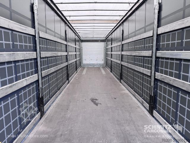 Treler separa terbuka dengan kanvas Schmitz Cargobull Curtainsider Standard