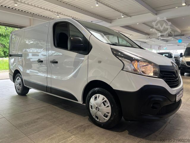 Skåpbil RENAULT Trafic dCi *Klima*Garantie*1.Hand*Kamera*