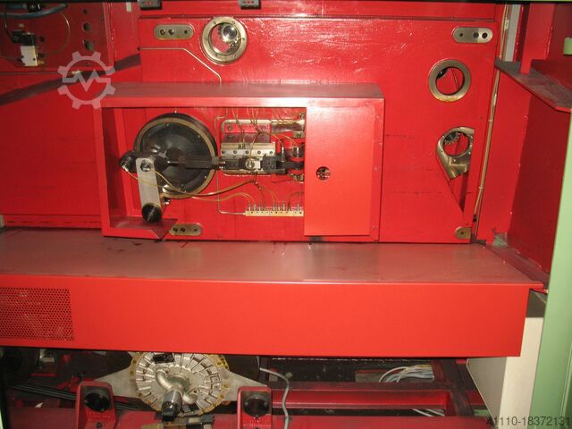 Automatický děrovací a ohýbací stroj BIHLER MACH 05