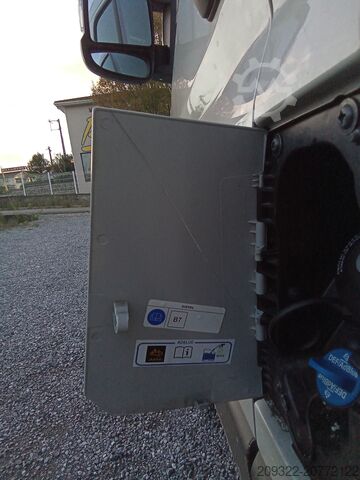 Campingvogn/bobil Fiat Weinsberg Carabus 600 K | 4 Posti Letto | Completamente Attrezzato