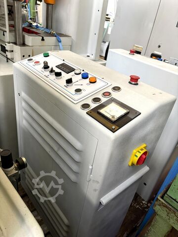 Automatska mašina za probijanje Bruderer BSTA 30