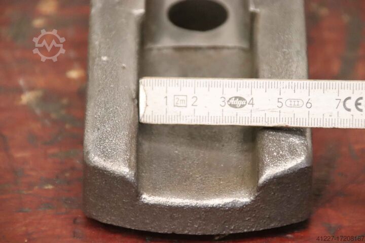 Spodnji okvir unbekannt Spannbreite 173 mm