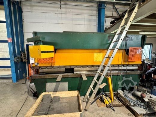 Máy chấn CNC 3 trục HACO ERMS 40135