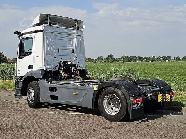 SZM มาตรฐาน MERCEDES-BENZ ACTROS 1840 SHORTCAB XENON SKIRT
