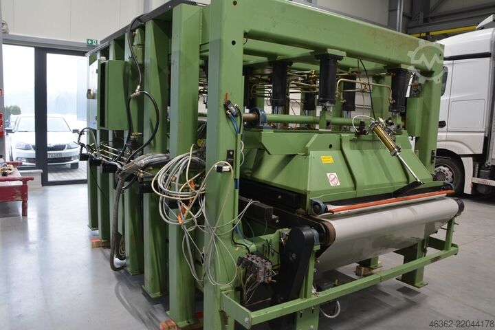 Prensa passante com pressão lateral Kallesoe PRASA DO KLEJENIA  LV 351