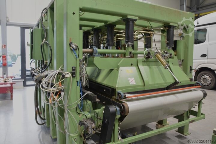 Prensa passante com pressão lateral Kallesoe PRASA DO KLEJENIA  LV 351