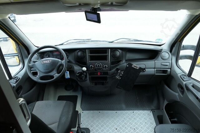 Transporter mit Koffer iveco Daily 35 S11 C30C AUTOMATIK KAMERA Regale LUFT DURCHGANG EURO-5 CoC