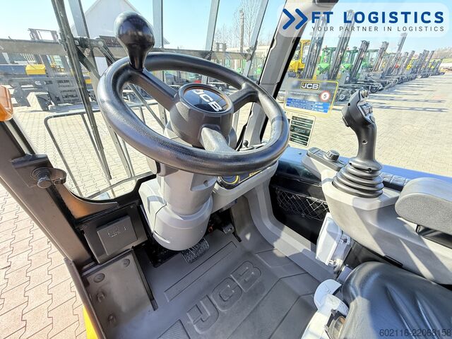 Teleskopski utovarivač JCB TLT30D TELESCOPIC MAST DIESEL CABIN