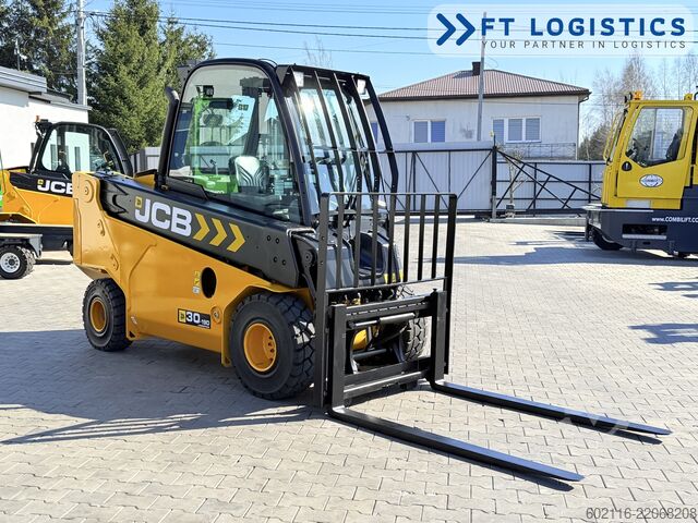 Ngarkues teleskopik JCB TLT30D TELESCOPIC MAST DIESEL CABIN