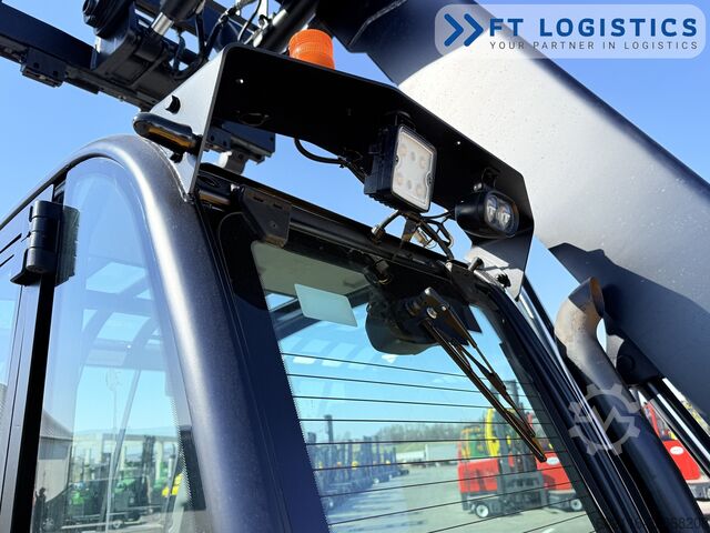 Ngarkues teleskopik JCB TLT30D TELESCOPIC MAST DIESEL CABIN