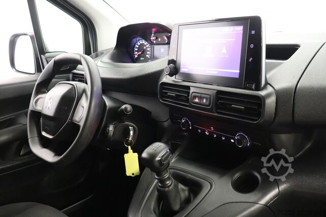 ऊंची छत वाला स्टेशन वैगन Peugeot Partner 1.2 Benzine! EURO 6 - Airco - Navi - Cr...
