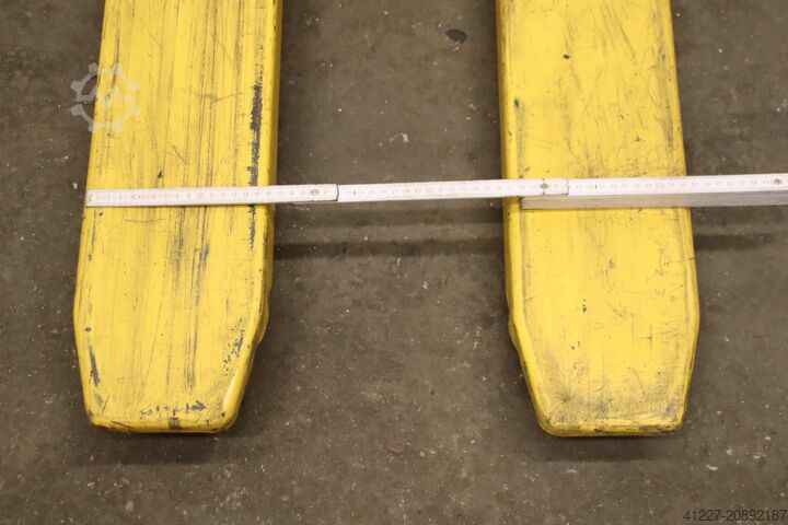 Xe nâng tay cắt kéo 1000 kg Nobelift 501-1008