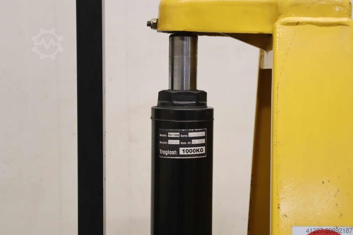 Xe nâng tay cắt kéo 1000 kg Nobelift 501-1008