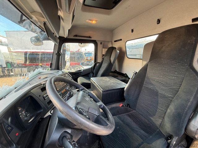 Pašizgāzējs kravas automašīna MERCEDES-BENZ Arocs 2646 6x4 Kipper MEILLER Bordmatik