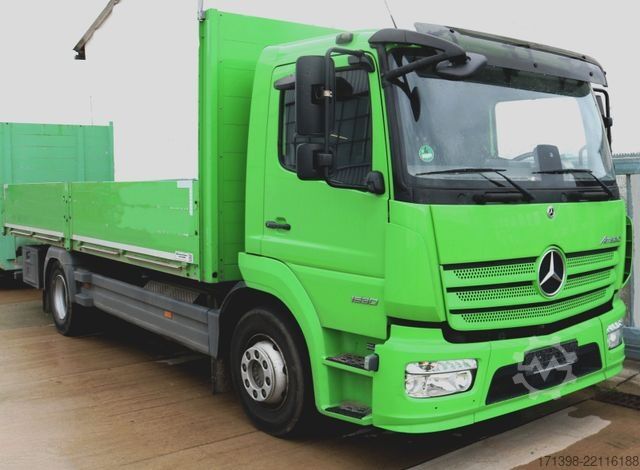 Ladbil med lad MERCEDES-BENZ Atego 1530 PRITS. + AHK + KLIMA + EU6 nur 99tkm