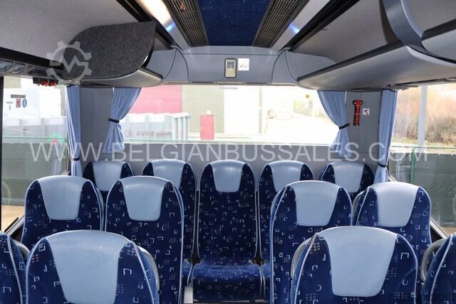 Távolsági autóbusz VDL/Bova Futura FHD 127.365 / Handicaped lift / Full opt...