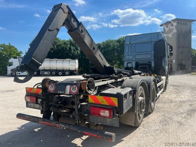 Autocamion cu cârlig pentru containere DAF DAF XF510 SCARRABILE USATO