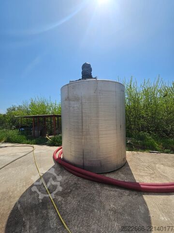 Nerezová nádrž s míchadlem, 20 000 l INOX TANK SA MJESALICOM 20.000L 