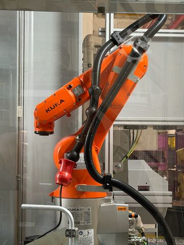 Industrial robot KUKA KRC4 KR10 R900-2 / FLR