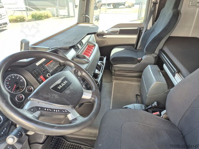 Vakio vetoauto MAN TGX 18.440 4x2