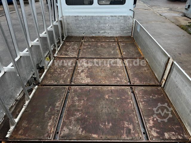 Kamion me platformë MERCEDES-BENZ Atego 1023 Pritsche/Glastransporter + Ladekran