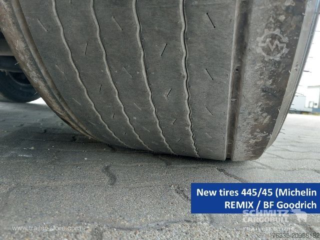 Naczepa otwarta z plandeką Schmitz Cargobull Curtainsider Mega