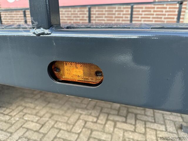 รถพ่วงแพลตฟอร์ม  