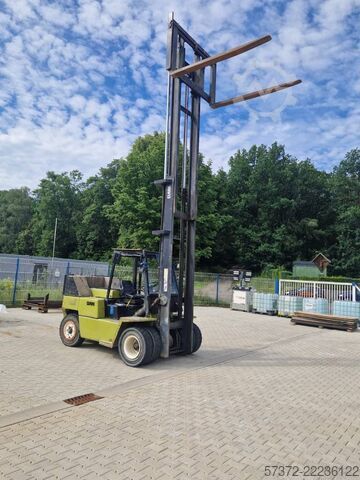 Carretilla elevadora Clark DPH 75
