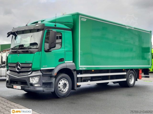 LKW mit Kofferaufbau MERCEDES-BENZ 1827 L ACTROS Koffer 7,35 m mit Tür + LBW 2t