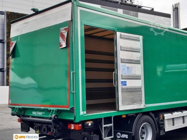 LKW mit Kofferaufbau MERCEDES-BENZ 1827 L ACTROS Koffer 7,35 m mit Tür + LBW 2t