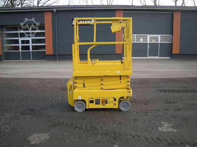 Plateforme de travail GENIE GS 1330, Genie mit neuen Batterien, 5,9 m