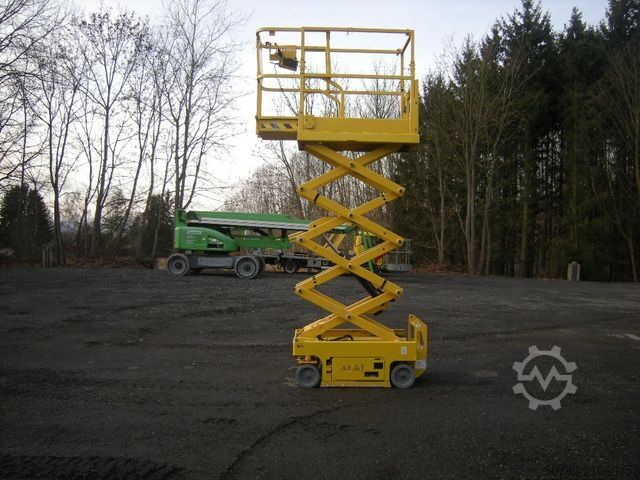 Plateforme de travail GENIE GS 1330, Genie mit neuen Batterien, 5,9 m