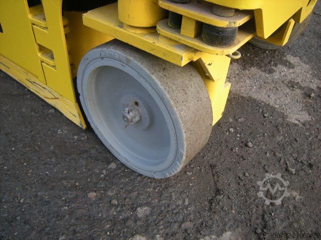 Plateforme de travail GENIE GS 1330, Genie mit neuen Batterien, 5,9 m