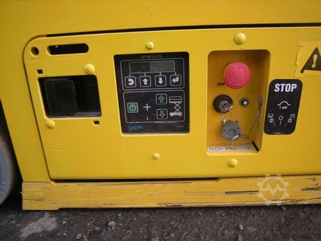 Plateforme de travail GENIE GS 1330, Genie mit neuen Batterien, 5,9 m