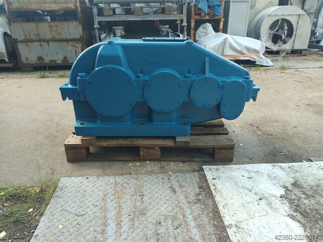 Industriegetriebe Stirnradgetriebe Penig ASUG Flender TGL 34611 / 10A2-355x160