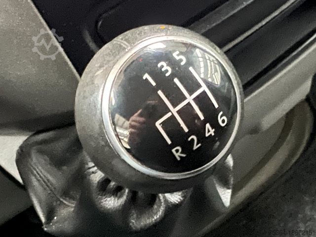 Transporter mit Koffer VOLKSWAGEN Crafter 2.0 Tdi Polyester Koffer California 3,5t