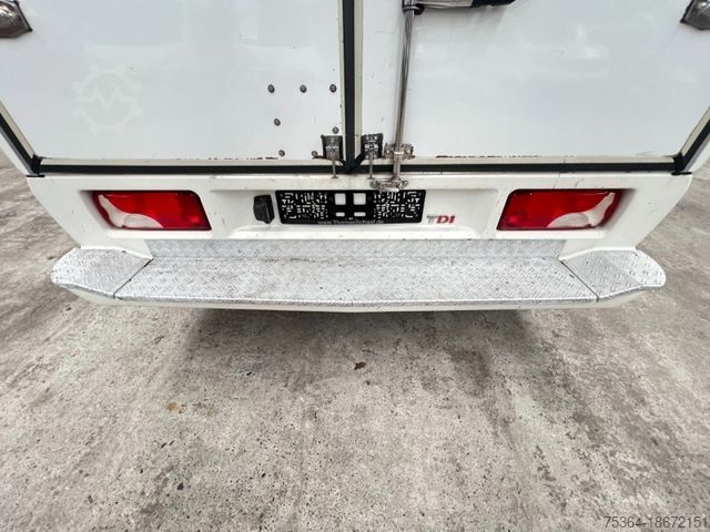 Transporter mit Koffer VOLKSWAGEN Crafter 2.0 Tdi Polyester Koffer California 3,5t